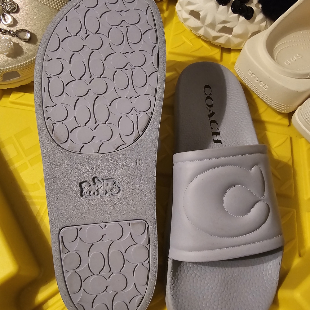 💜COACH Ulla Signature Water Resistant Slide Sandals (NWOT) - Picture 2 of 4